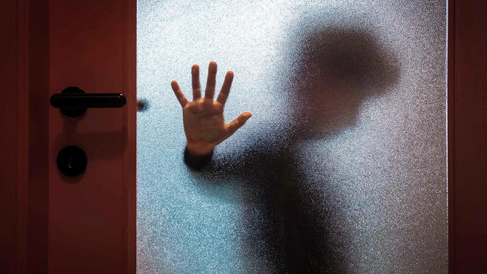 اعترافات صادمة لطفلين تعرضا للتعنيف على يد زوجة أبيهما في سوريا