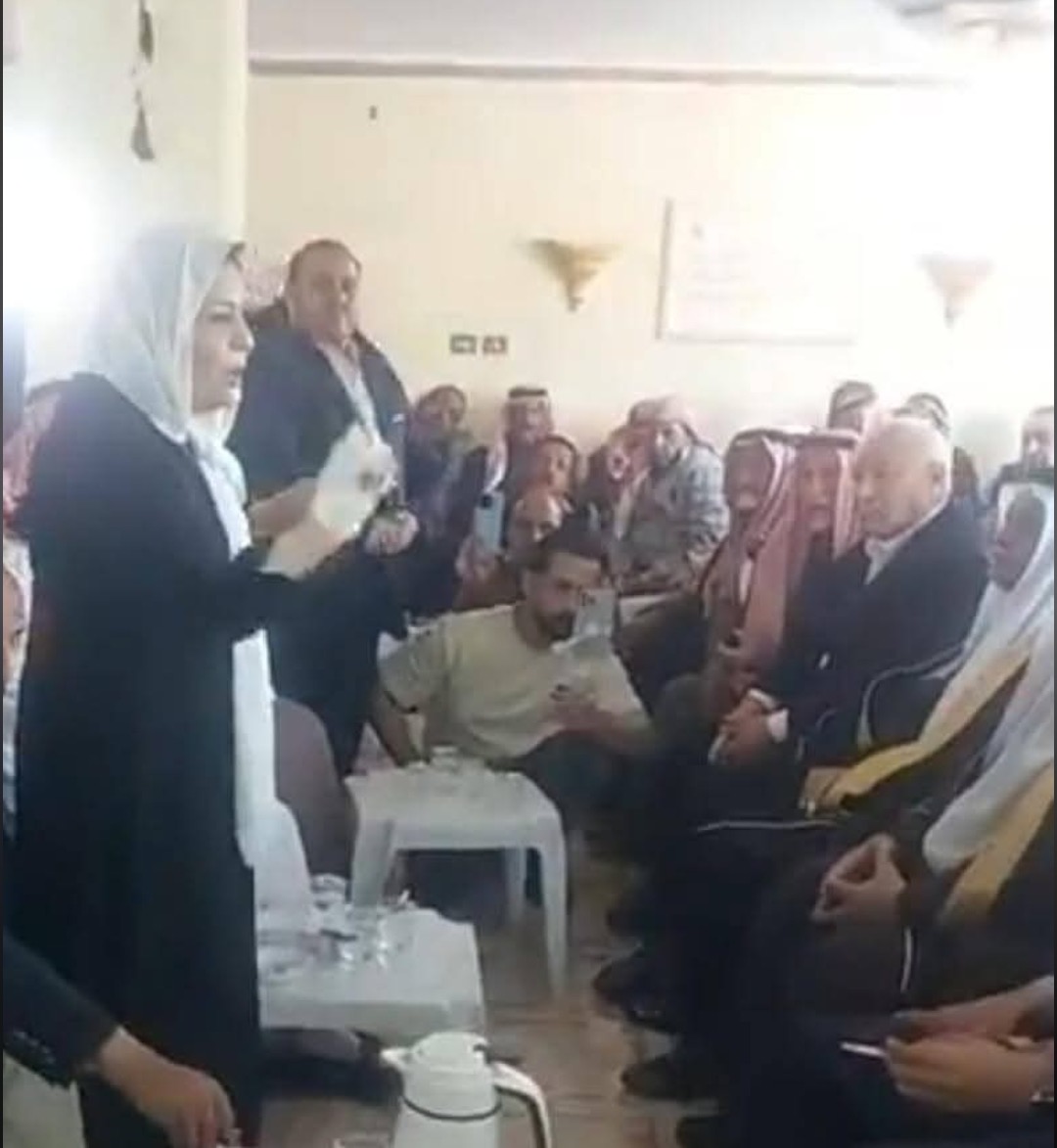 النائب السابق أنصاف الخوالدة تشارك في جاهة لأخذ عطوة عشائرية من ذوي المغدور سيف الخوالدة