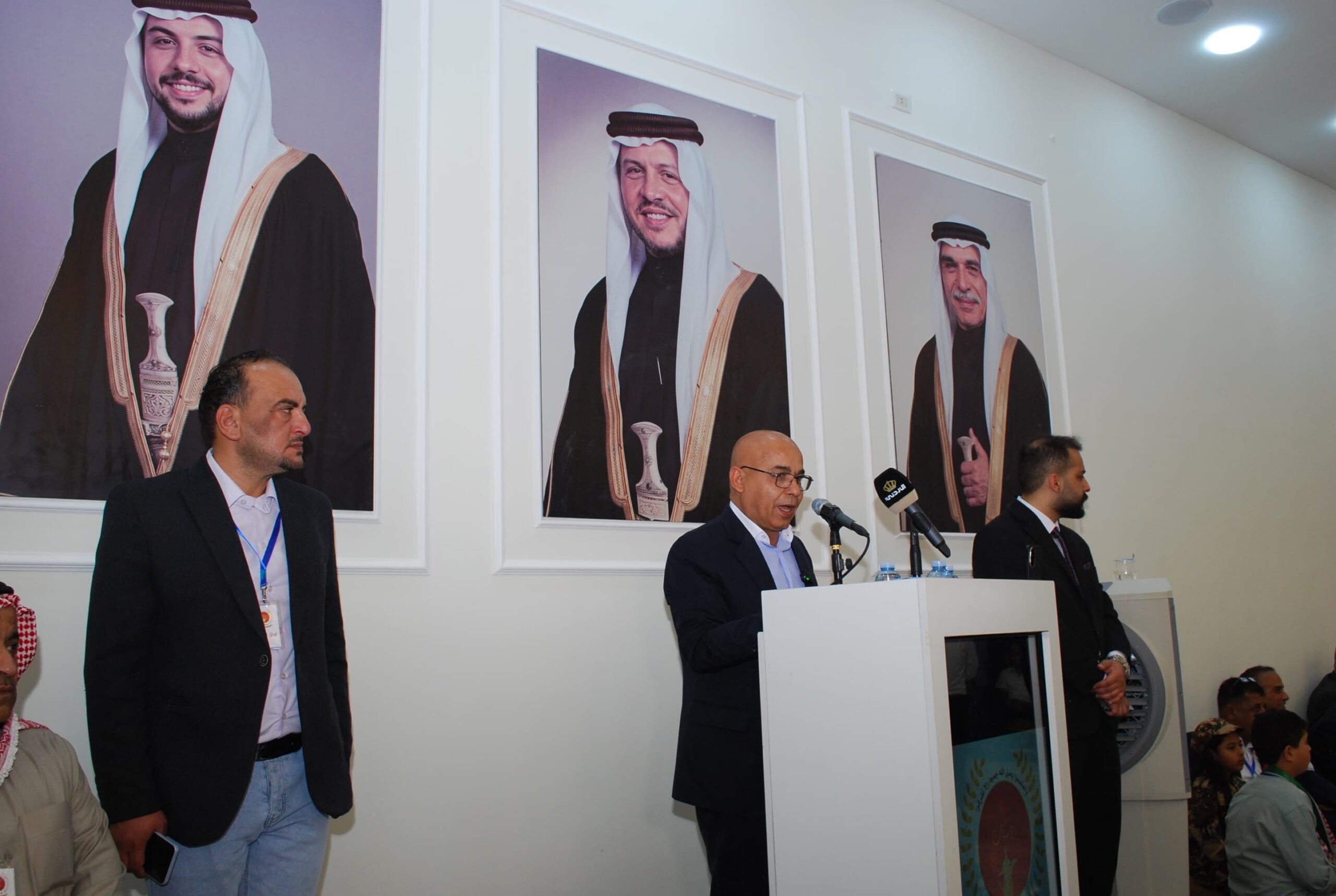 رئيس النواب يشارك عشائر الدعجة الاحتفال بالأعياد الوطنية