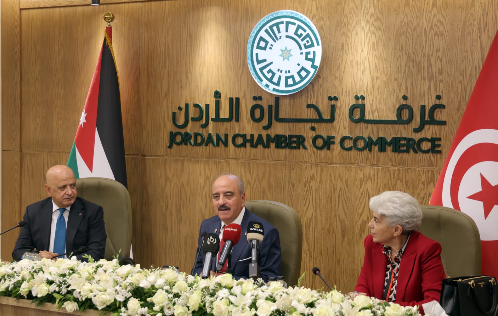 خلال لقاء في غرفة تجارة الأردن وزير الشؤون الخارجية التونسي : حريصون على الارتقاء بعلاقات الأردن وتونس الاقتصادية