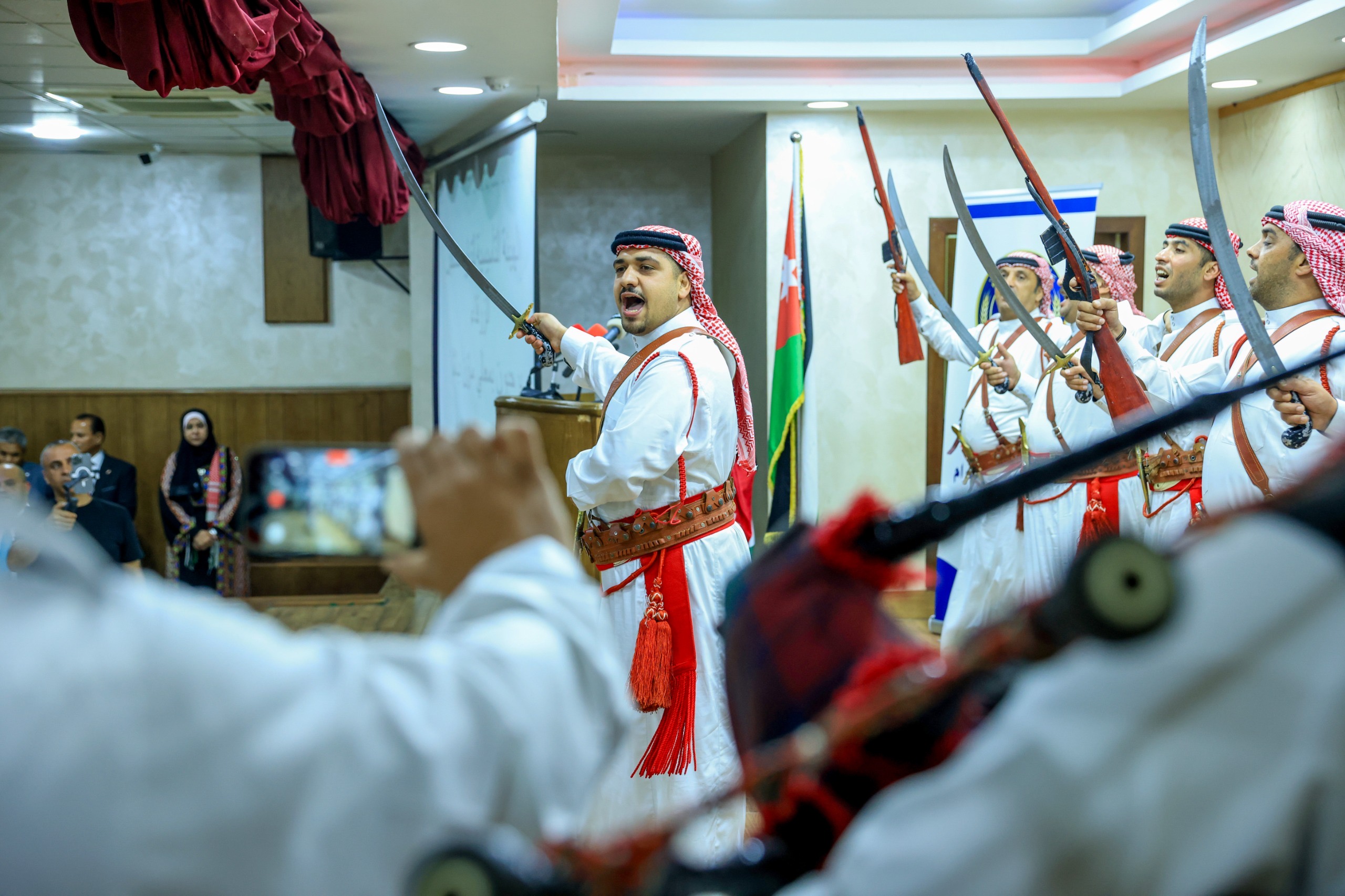 القاضي من الزرقاء: الاحتفال بالاستقلال مسؤولية وعمل لبناء مستقبل أكثر ازدهاراً