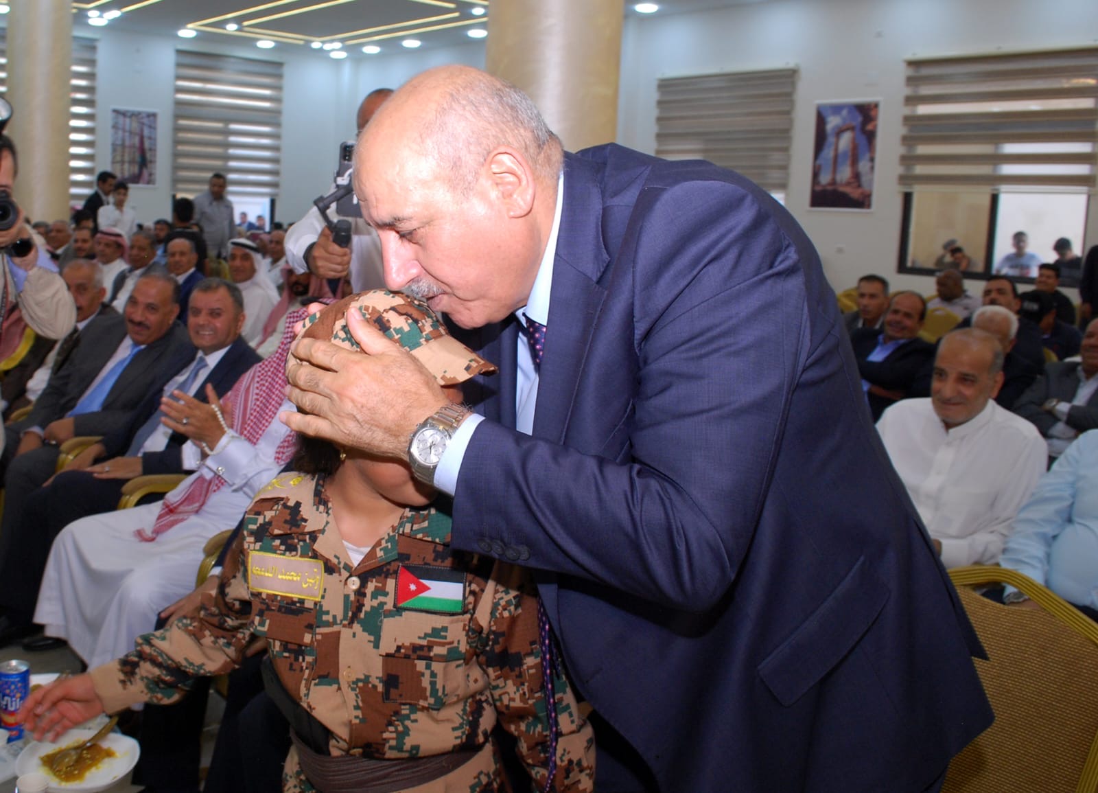 رئيس النواب يشارك عشائر الدعجة الاحتفال بالأعياد الوطنية