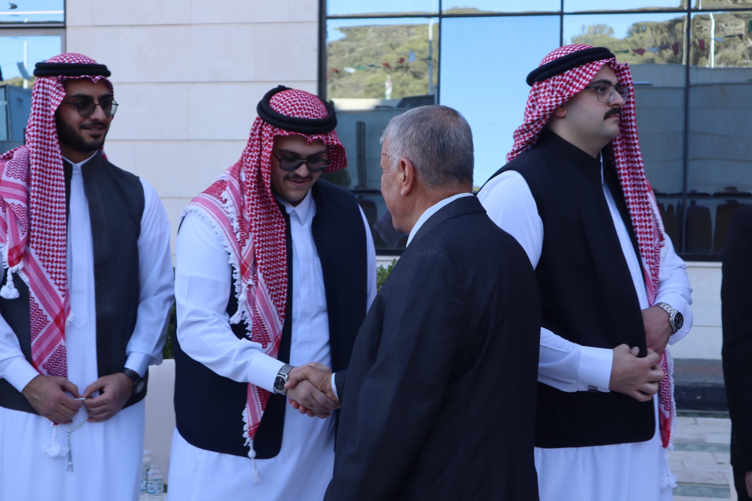 الدكتور محمد المعاقبة يولم بمناسبة زفاف نجله الدبلوماسي "قيس"