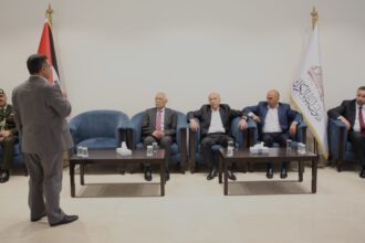مندوبا عن الملك وولي العهد.. العيسوي يعزي عشائر العوران والحلالمة والسعود