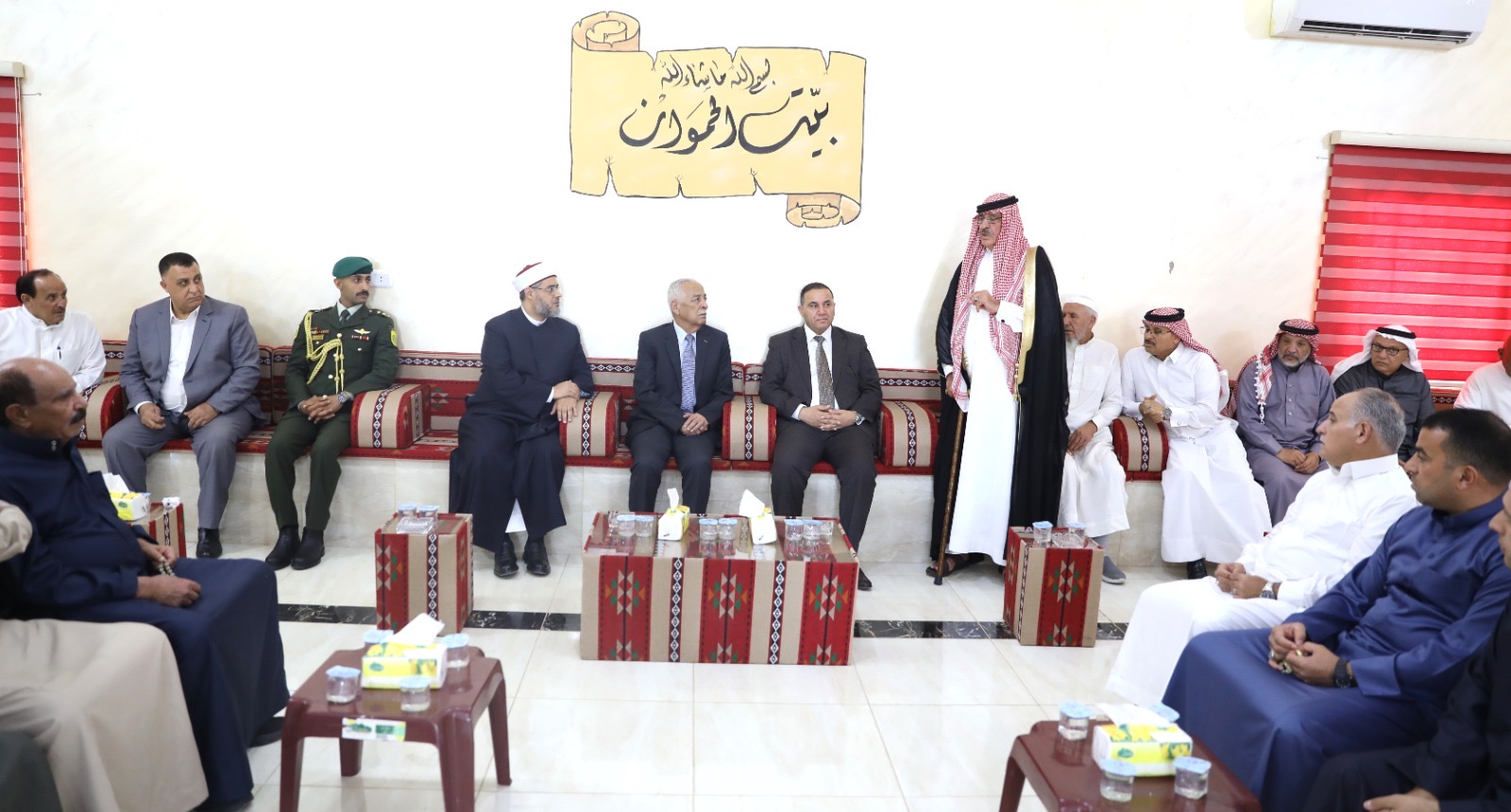 مندوبا عن الملك وولي العهد.. العيسوي يعزي العدوان واللوزي ومنكو والبدارين وخواجا