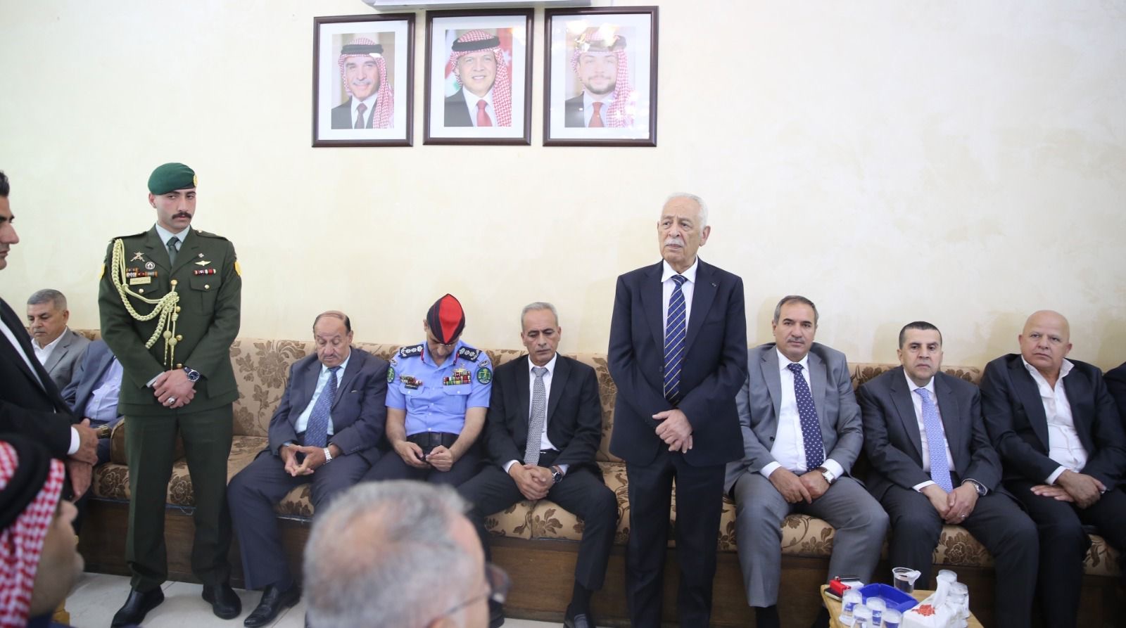 مندوبا عن الملك وولي العهد... العيسوي يعزي الدويري والخصاونة والمقابلة وبوران
