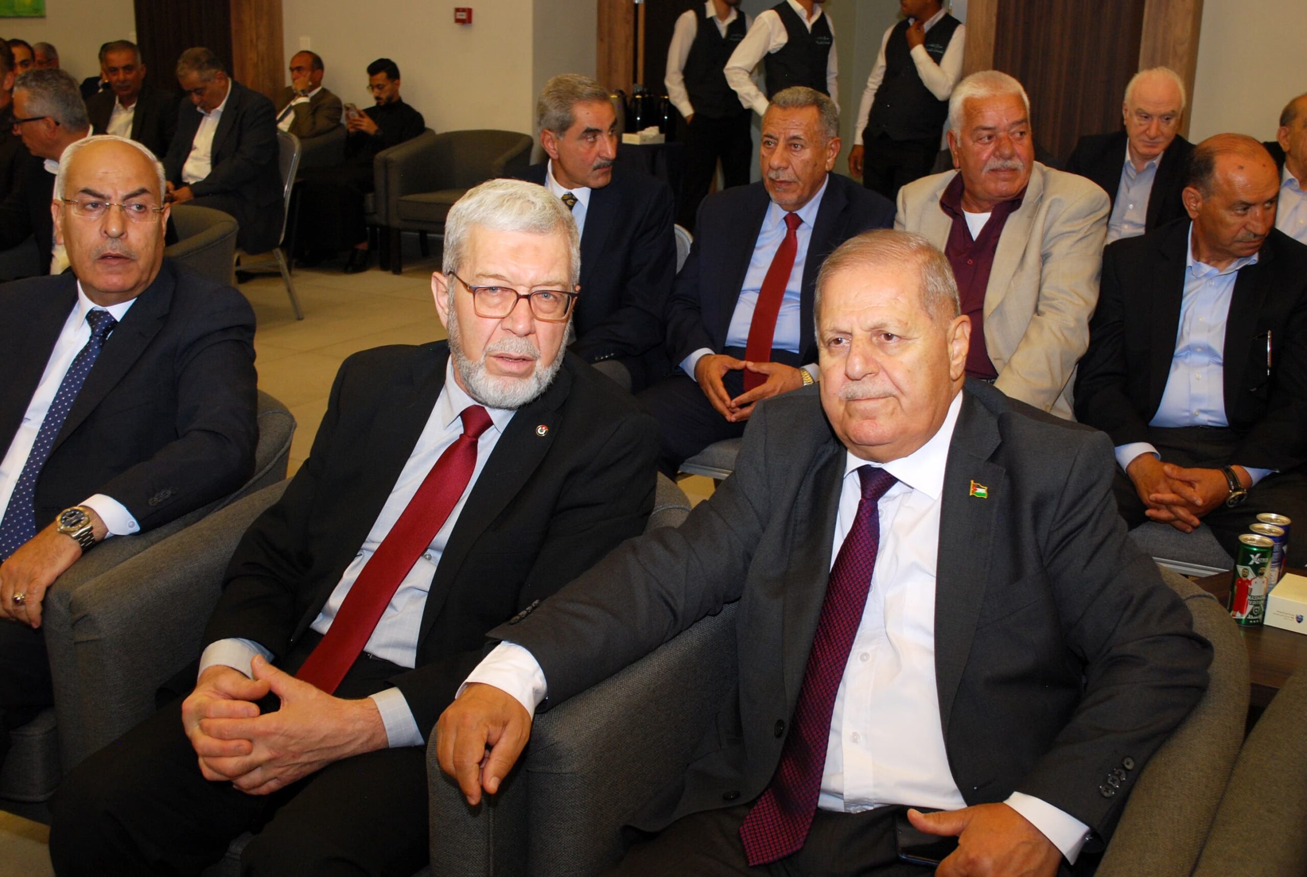 العزة والشوابكة نسايب.. دودين طلب وجابر اعطى- صور