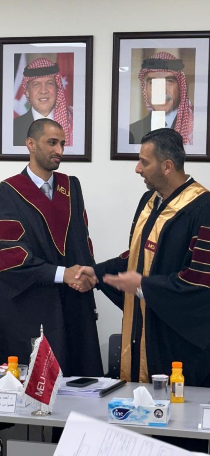 الباحث مالك محمد مالك ينال الماجستير في إدارة الأعمال الإلكترونية والتحول الرقمي