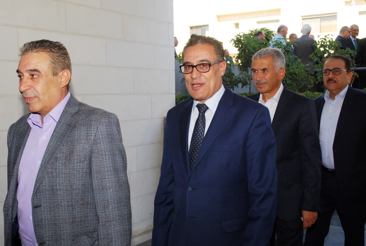 العزة والشوابكة نسايب.. دودين طلب وجابر اعطى- صور