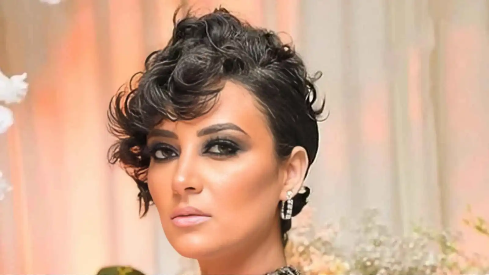 صورة حول : تحولت إلى "موضة".. ياسمين غيث تفتح النار على دراما السرطان تحولت إلى "موضة".. ياسمين غيث تفتح النار على دراما السرطان