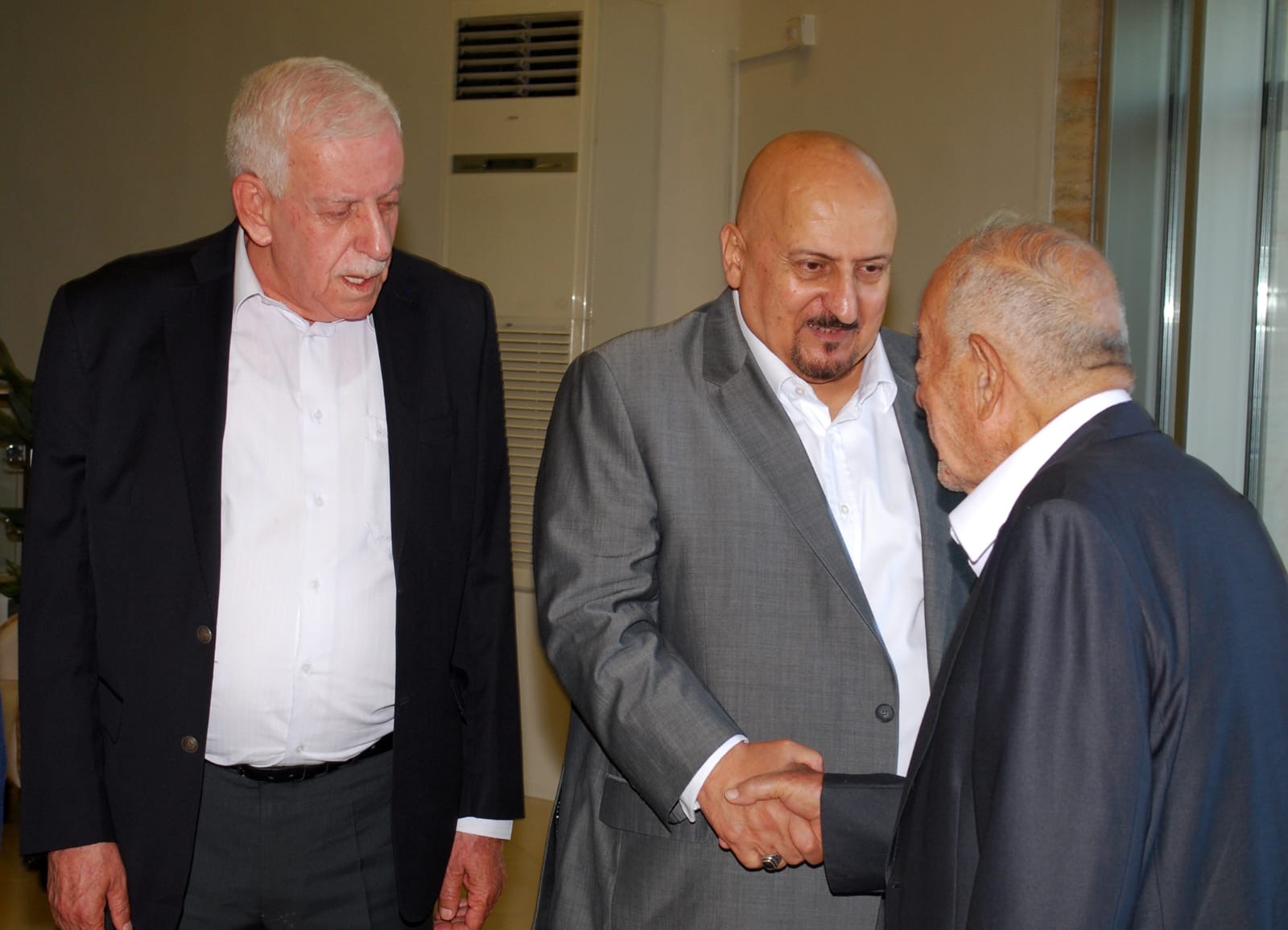 حداد و أبو طويلة نسايب .. عطية طلب و الخصاونة أجاب