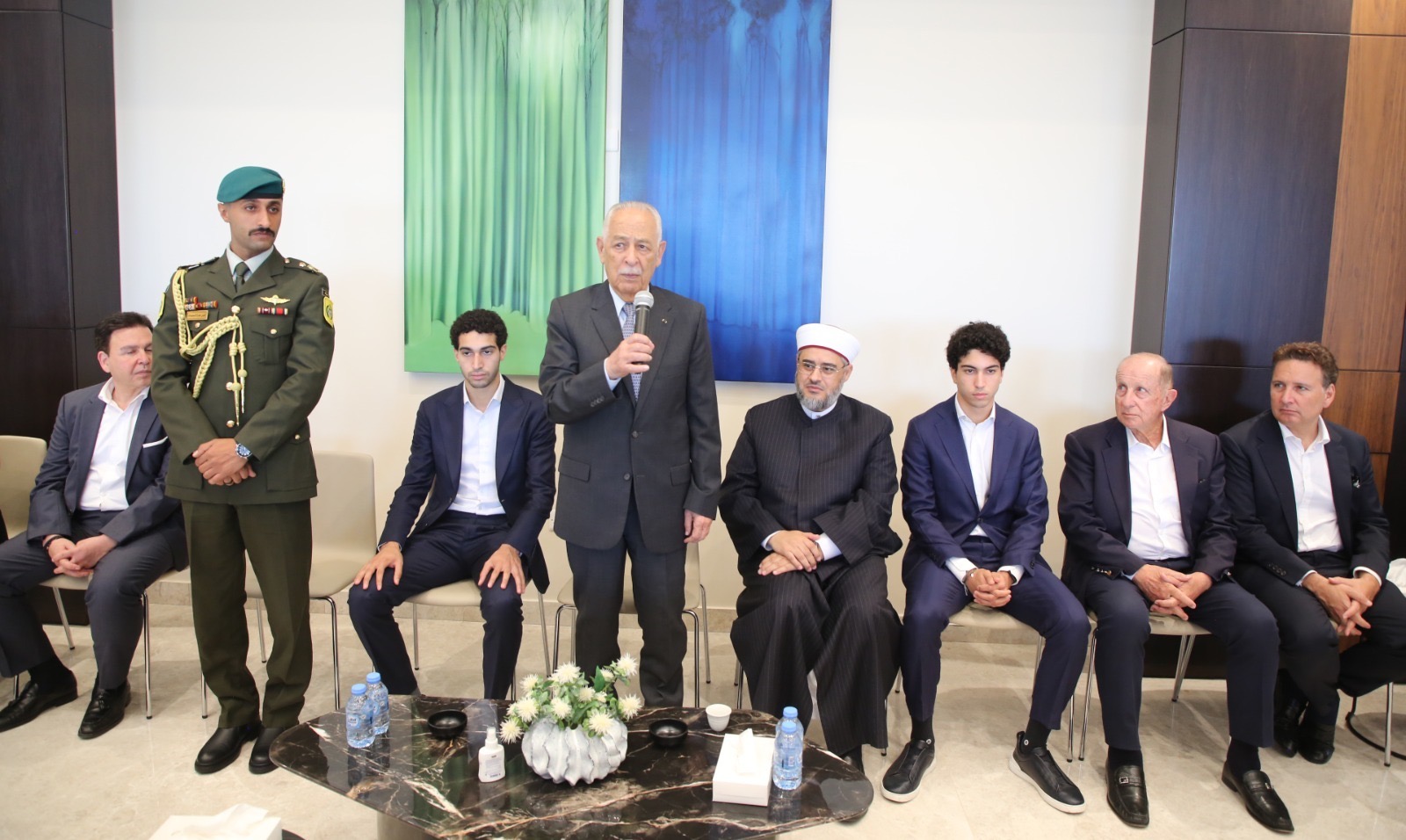 مندوبا عن الملك وولي العهد.. العيسوي يعزي العدوان واللوزي ومنكو والبدارين وخواجا