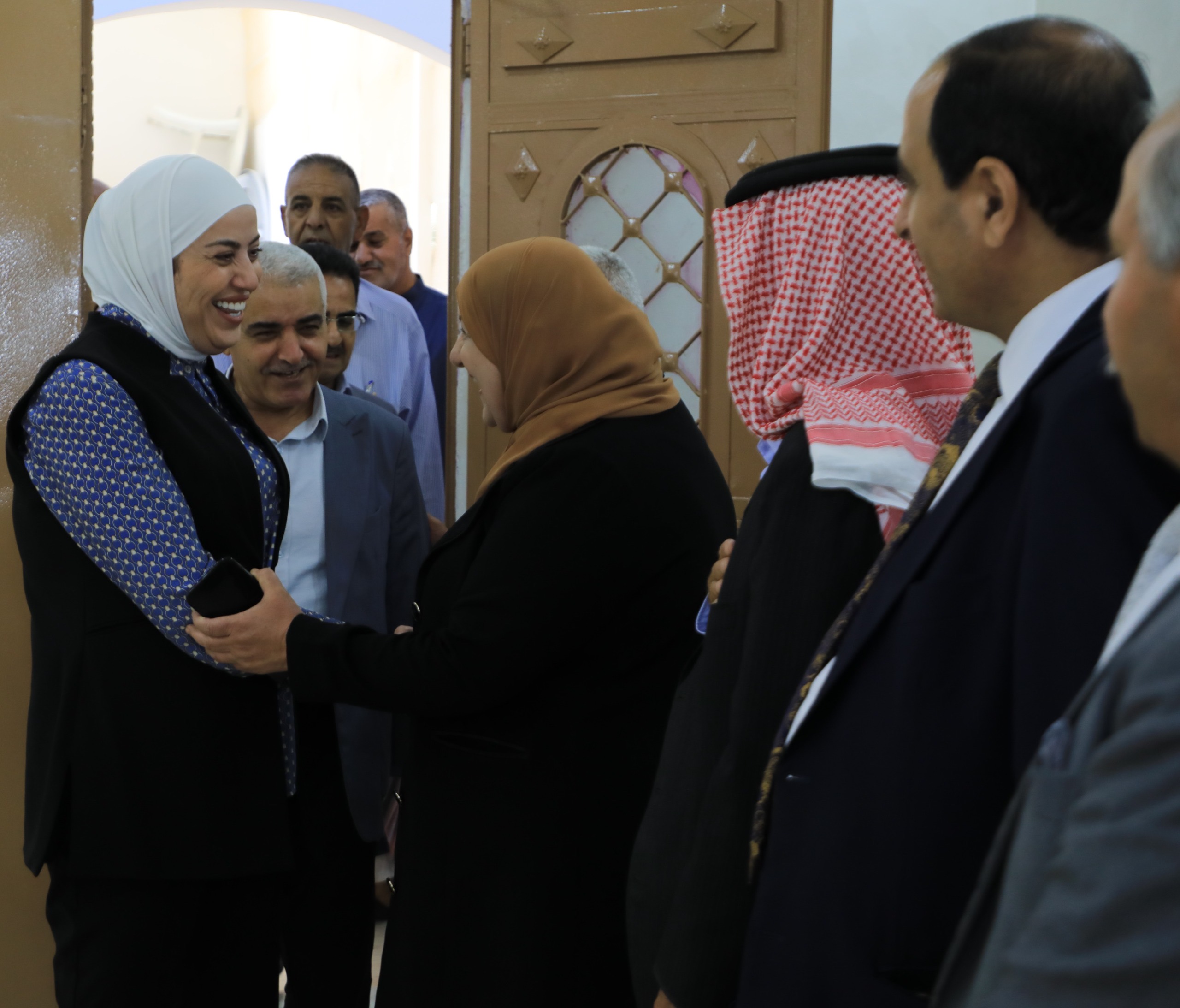 وزيرة التنمية الاجتماعية تلتقي ممثلي إئتلاف جمعيات الشوبك وتزور جمعيات خيرية وأسر محتاجة في لواء الشوبك