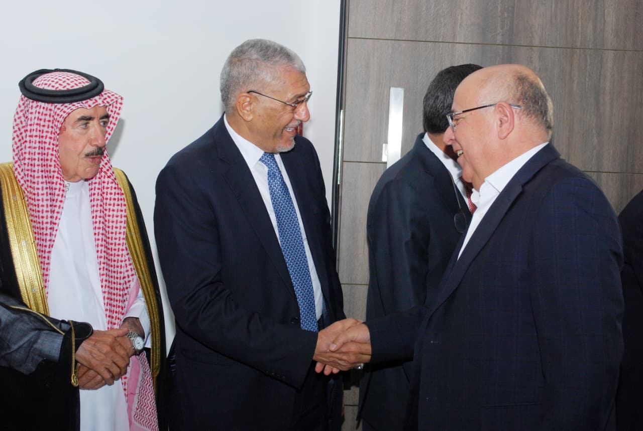العزة والشوابكة نسايب.. دودين طلب وجابر اعطى- صور