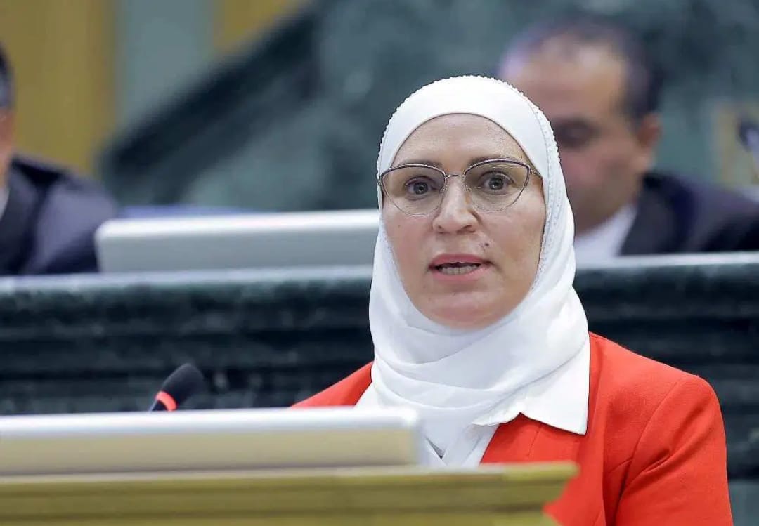 صورة حول : النائب هالة الجراح: الحكومة تنفذ الرؤية الملكية وإنجاز المنتخب عزز الوحدة الوطنية النائب هالة الجراح: الحكومة تنفذ الرؤية الملكية وإنجاز المنتخب عزز الوحدة الوطنية