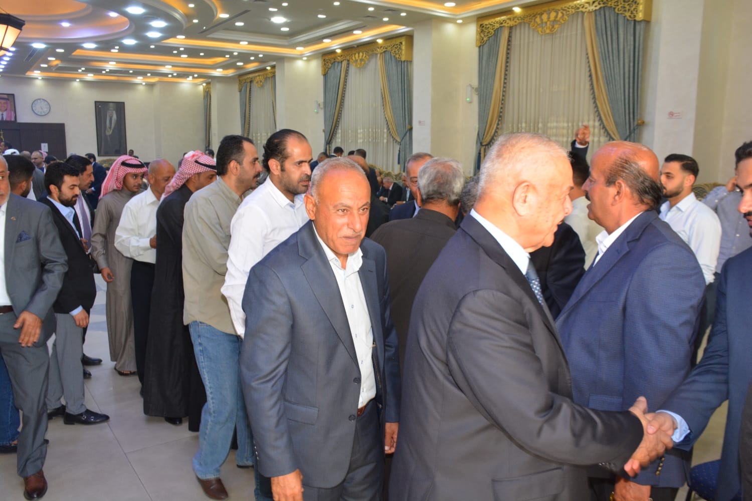 العدوان والعموش نسايب …… العدوان طلب والقلاب أعطى