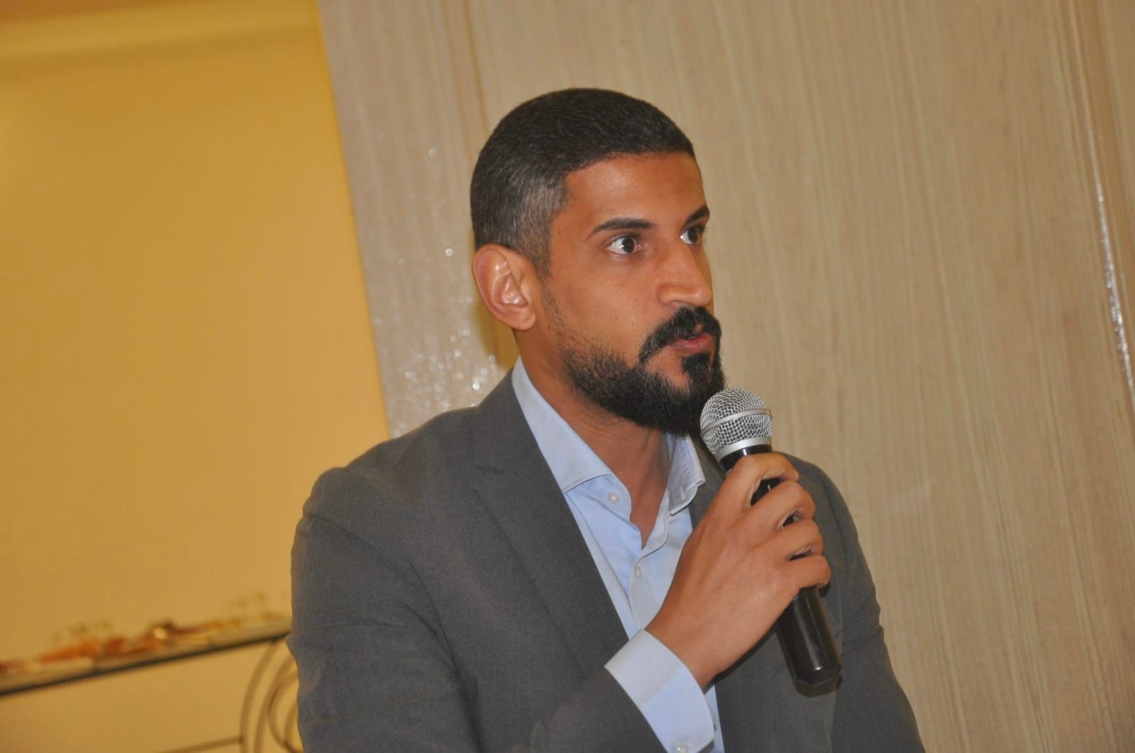 العودات يطلق برنامج التمكين السياسي لدى الشباب في الأحزاب السياسية "سيادة القانون وقيم المواطنة الفاعلة"