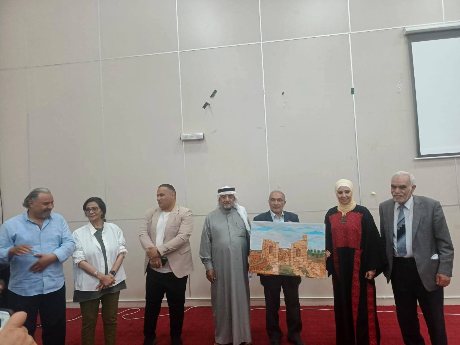 صورة حول : لقاء ثقافي مشترك بعنوان ( الثقافة والتغيير/ رسالة الهيئات الثقافية) في الكرك لقاء ثقافي مشترك بعنوان ( الثقافة والتغيير/ رسالة الهيئات الثقافية) في الكرك