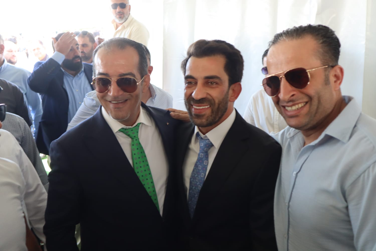 الباشا سليمان علي الغنيمات (أبو خلدون) يقيم مأدبة غداء احتفاء بزفاف نجله الدكتور معتز (صور)