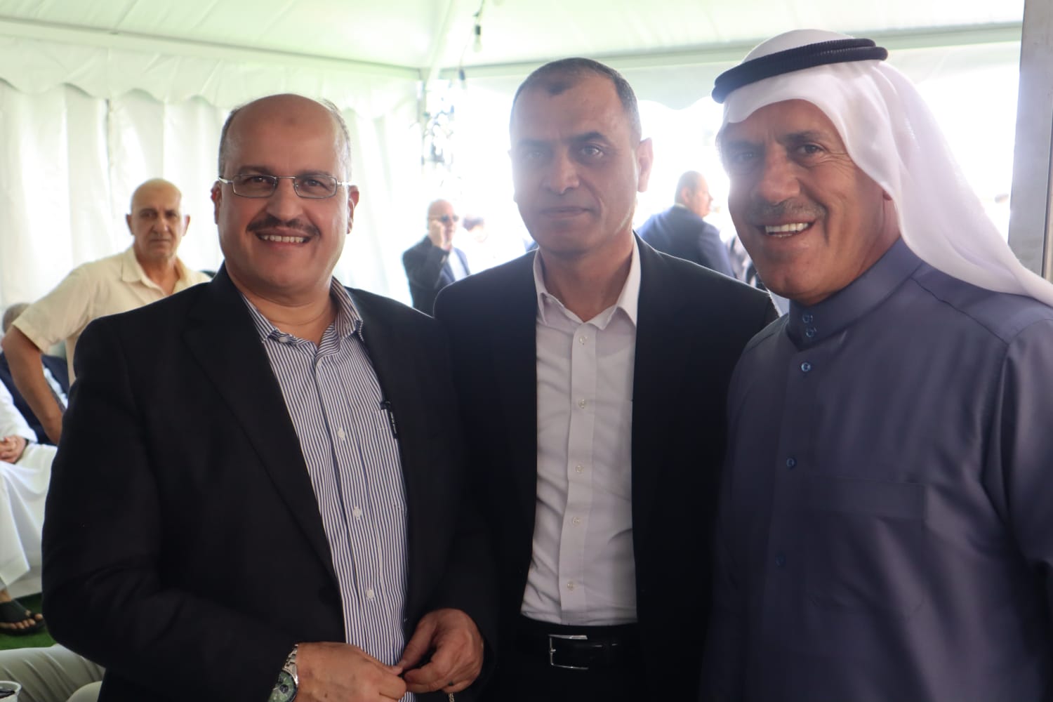 الباشا سلمان علي الغنيمات (أبو خلدون) يقيم مأدبة غداء احتفاء بزفاف نجله الدكتور معتز (صور)