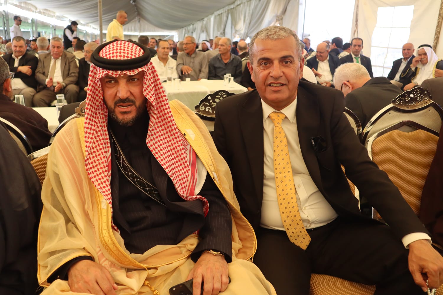 الباشا سلمان علي الغنيمات (أبو خلدون) يقيم مأدبة غداء احتفاء بزفاف نجله الدكتور معتز (صور)