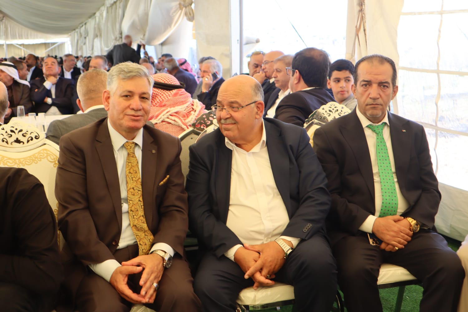 الباشا سلمان علي الغنيمات (أبو خلدون) يقيم مأدبة غداء احتفاء بزفاف نجله الدكتور معتز (صور)