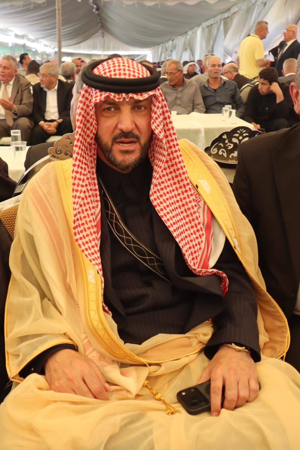 الباشا سلمان علي الغنيمات (أبو خلدون) يقيم مأدبة غداء احتفاء بزفاف نجله الدكتور معتز (صور)