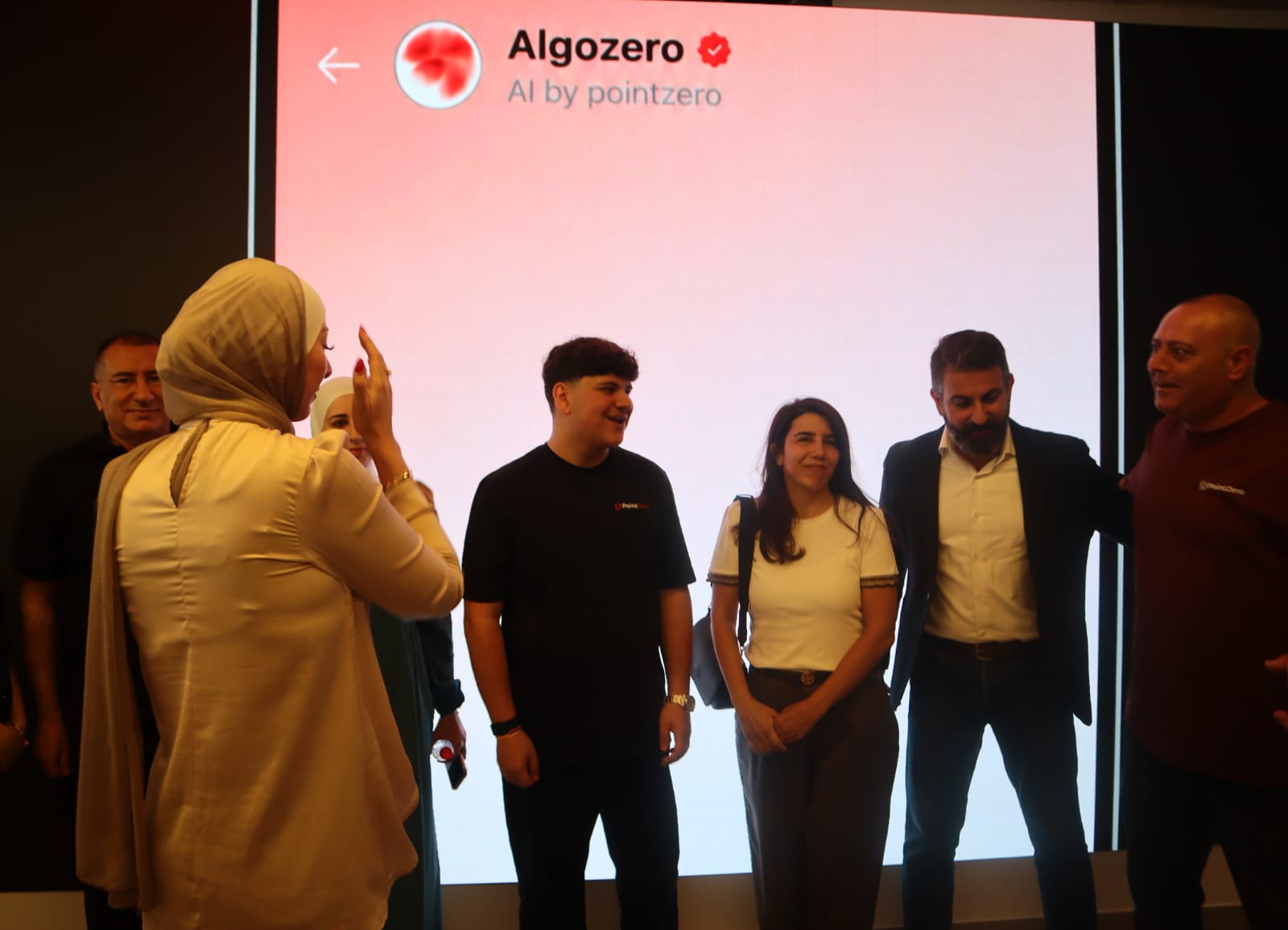 تطبيق التواصل الاجتماعي الجديد بوينت زيرو (Point Zero) يعيد رسم المشهد الرقمي الاجتماعي