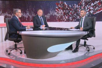 حجازين: قرار رفع الرواتب يحمل رسالة اجتماعية واقتصادية مهمة