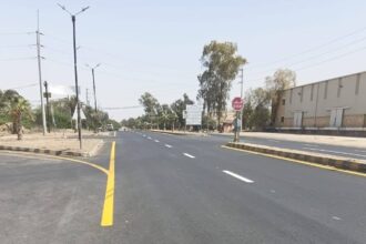 الأشغال: إنجاز صيانة أجزاء بطريق دير علا ومثلث المصري