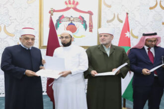 الأوقاف تكرم المتفوقين في الامتحان الشرعي السنوي