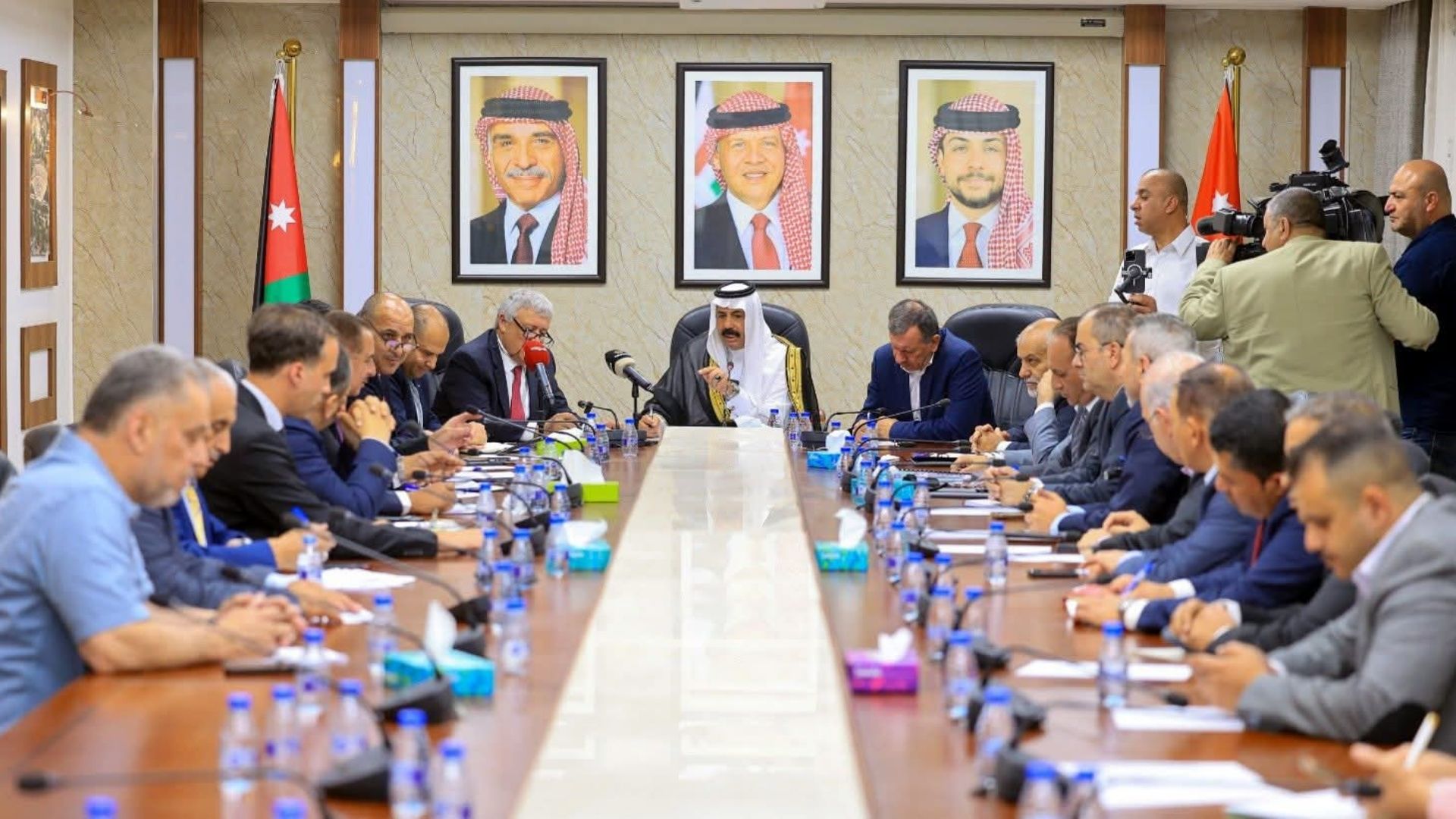 صورة حول : "النقل النيابية" تبحث تحديات قطاع تأجير السيارات السياحية "النقل النيابية" تبحث تحديات قطاع تأجير السيارات السياحية