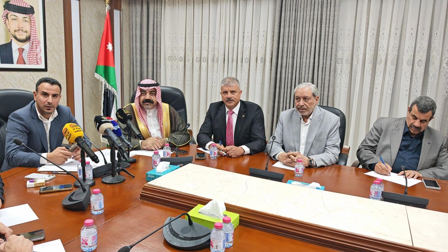 صورة حول : "الزراعة النيابية" تناقش استدامة الأمن الغذائي "الزراعة النيابية" تناقش استدامة الأمن الغذائي