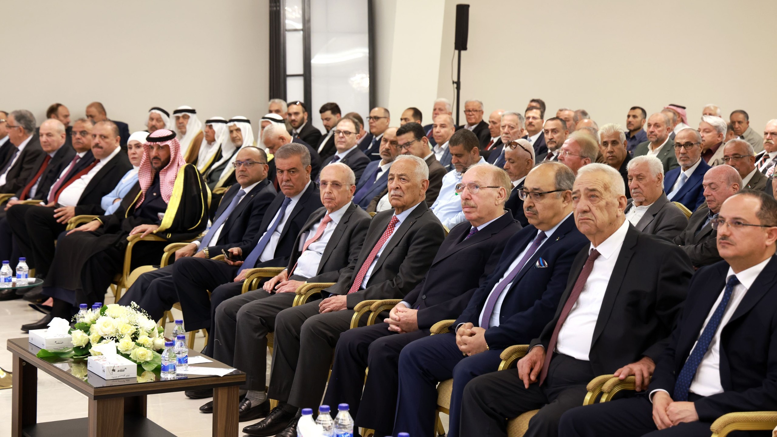 صورة حول : العيسوي يرعى احتفال جمعية خليل الرحمن بعيد الاستقلال والمناسبات الوطنية العيسوي يرعى احتفال جمعية خليل الرحمن بعيد الاستقلال والمناسبات الوطنية