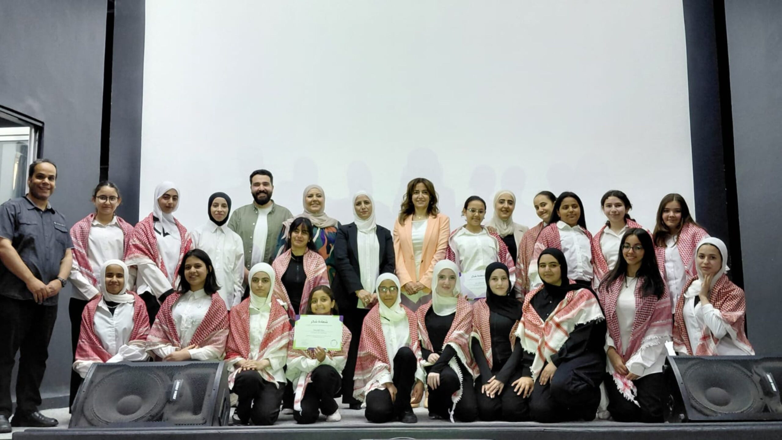 صورة حول : مدرسة الأميرة عالية تحتفي بإنجازات طالباتها في نوادي “حكمت الثقافة" مدرسة الأميرة عالية تحتفي بإنجازات طالباتها في نوادي “حكمت الثقافة"