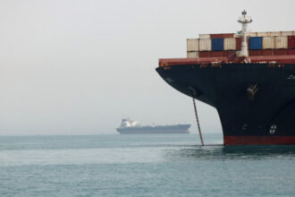 بعد الحرب.. توقعات بعودة تدريجية لحركة الملاحة في مضيق هرمز