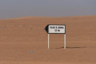وفاة 49 شخصاً عطشاً في صحراء بين النيجر والجزائر ومالي