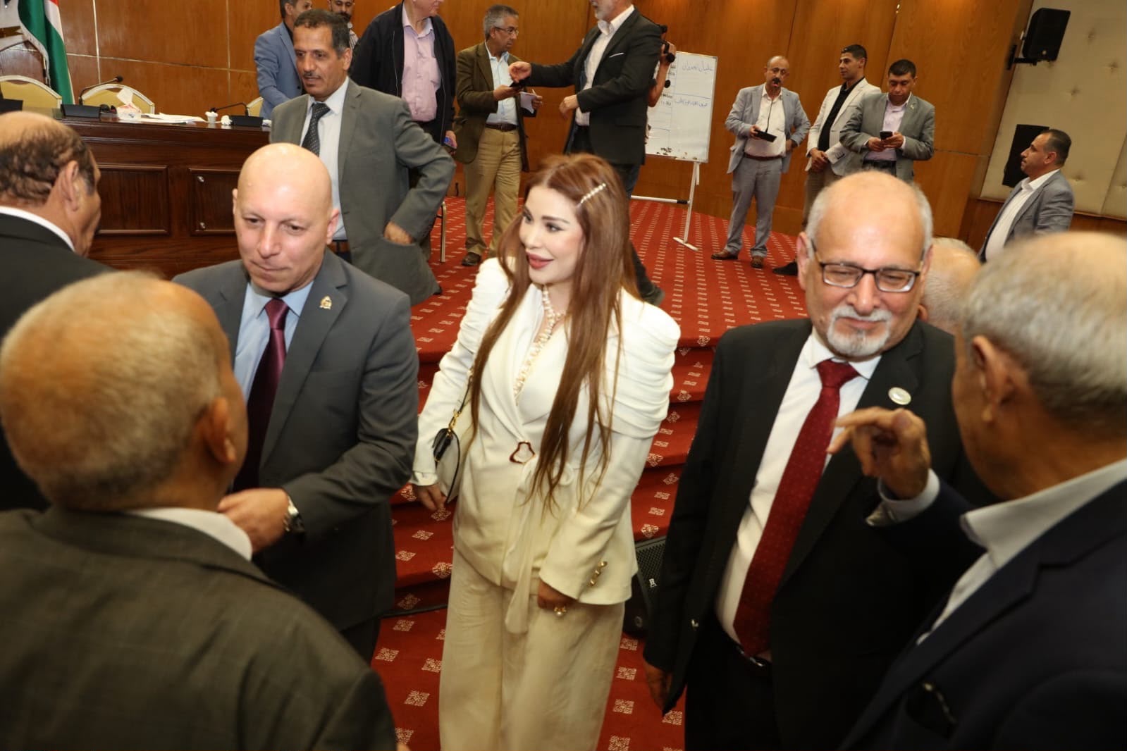 الشاعر عليان العدوان رئيسًا لاتحاد الكتاب والأدباء الأردنيين