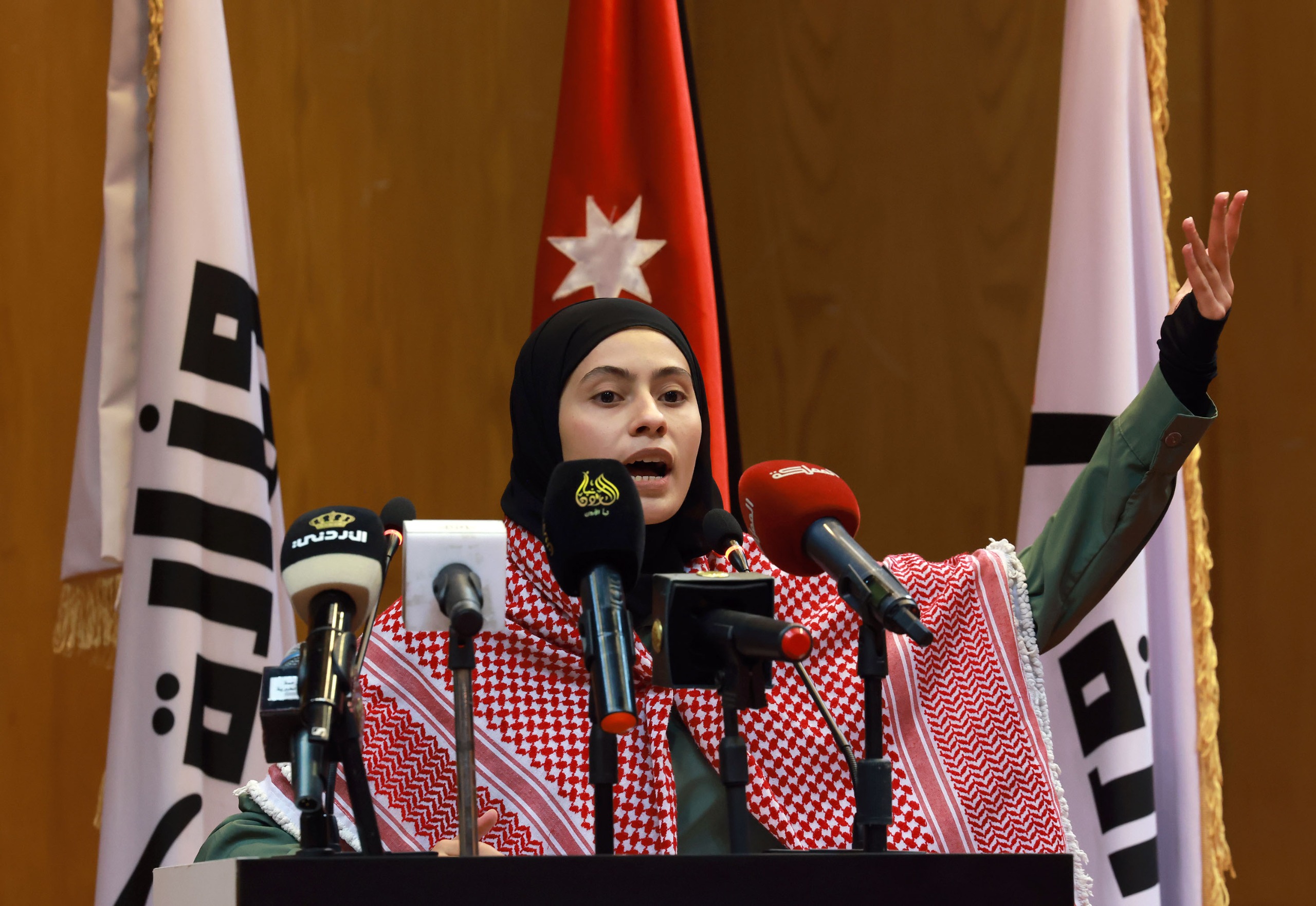 العيسوي يرعى احتفال منتدى ابو نصير الثقافي بعيد الاستقلال