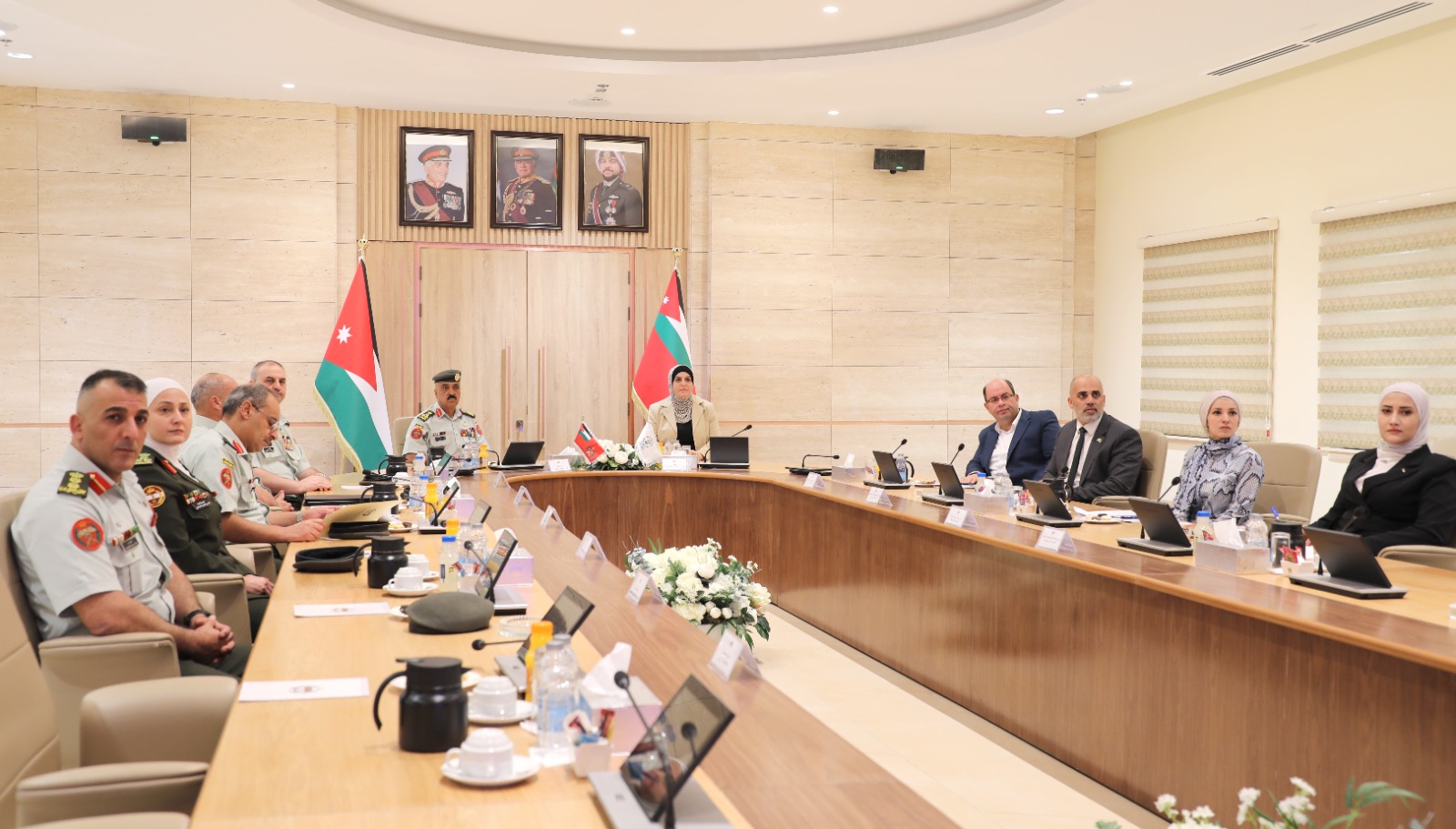 صورة حول : توقيع مذكرة تفاهم بين القوات المسلحة و المؤسسة العامة للغذاء والدواء توقيع مذكرة تفاهم بين القوات المسلحة و المؤسسة العامة للغذاء والدواء