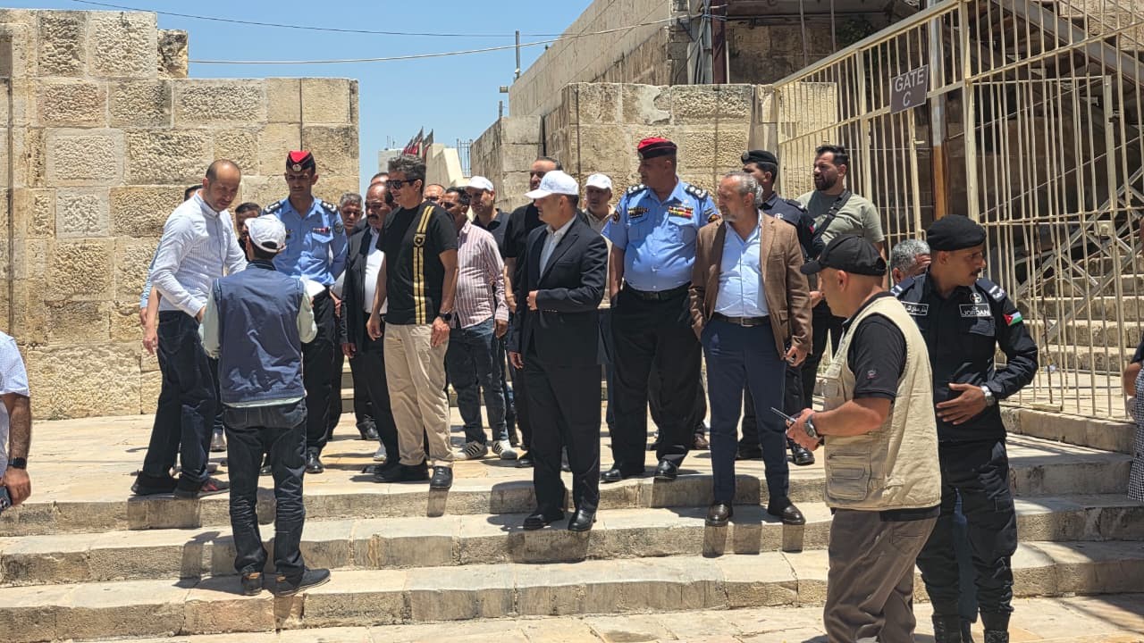 رئيس هيئة الأركان المشتركة يفتتح مباني كتيبة الحرس الملكي الآلية/ 6 في موقعها الجديد