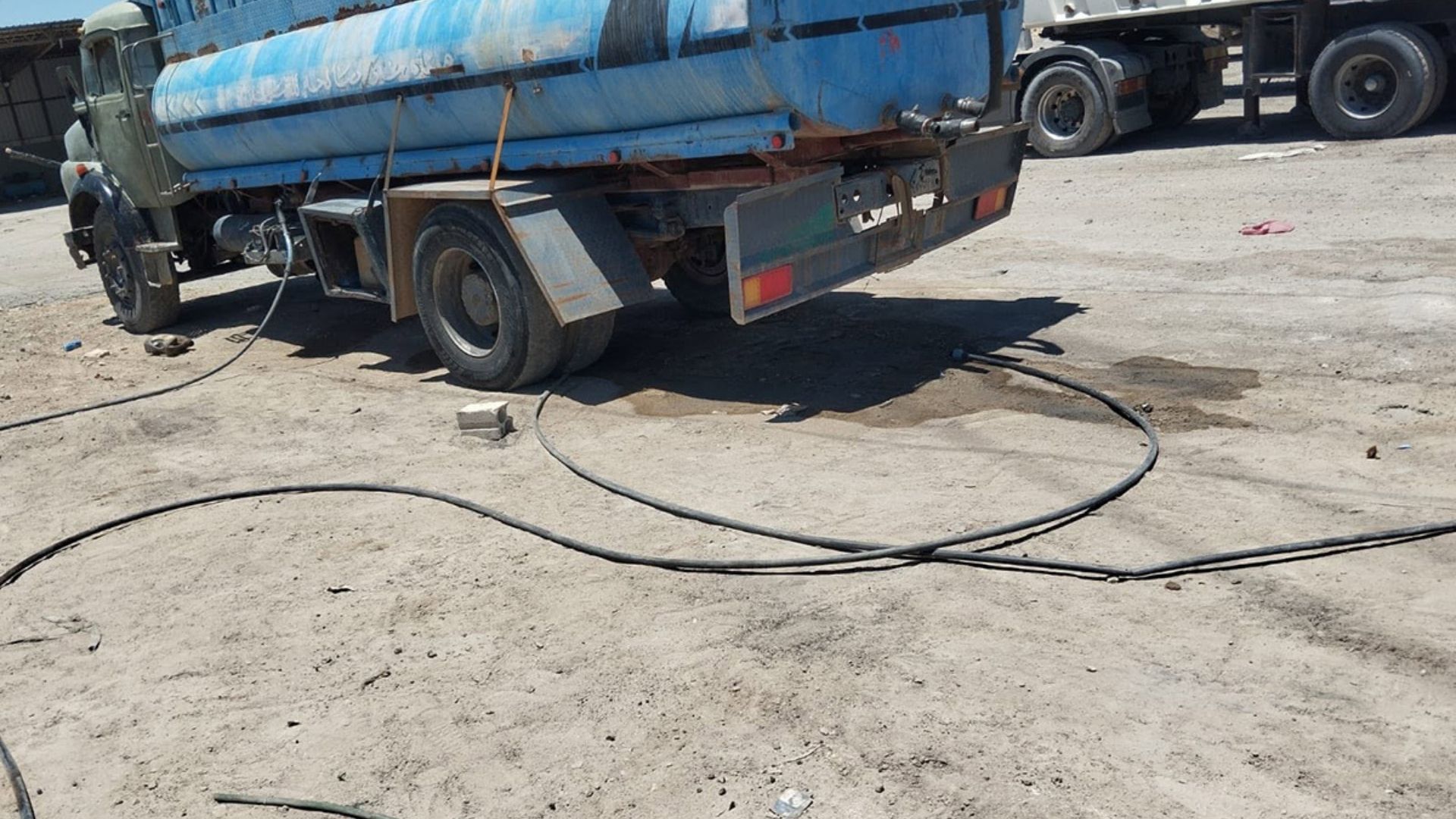 ضبط اعتداءات على خطوط مياه وردم بئر مخالف في الحسا والجفر وناعور