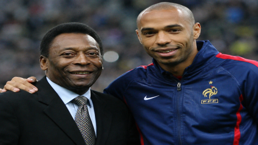 صورة حول : قبل انطلاق كأس العالم 2026.. نيويورك تحتفي ببيليه وتييري هنري قبل انطلاق كأس العالم 2026.. نيويورك تحتفي ببيليه وتييري هنري
