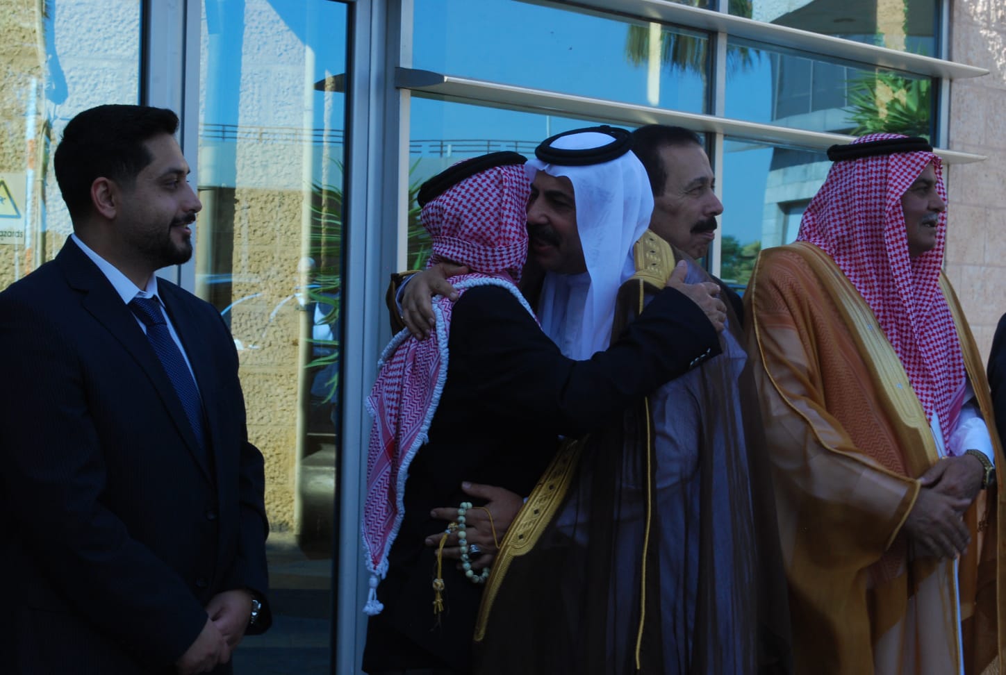 بالصور.. ال البكار وال هاها نسايب الخصاونة طلب والعيسوي لبى