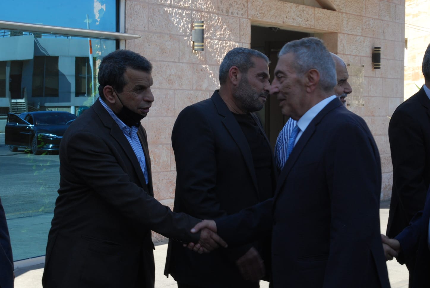 بالصور.. ال البكار وال هاها نسايب الخصاونة طلب والعيسوي لبى