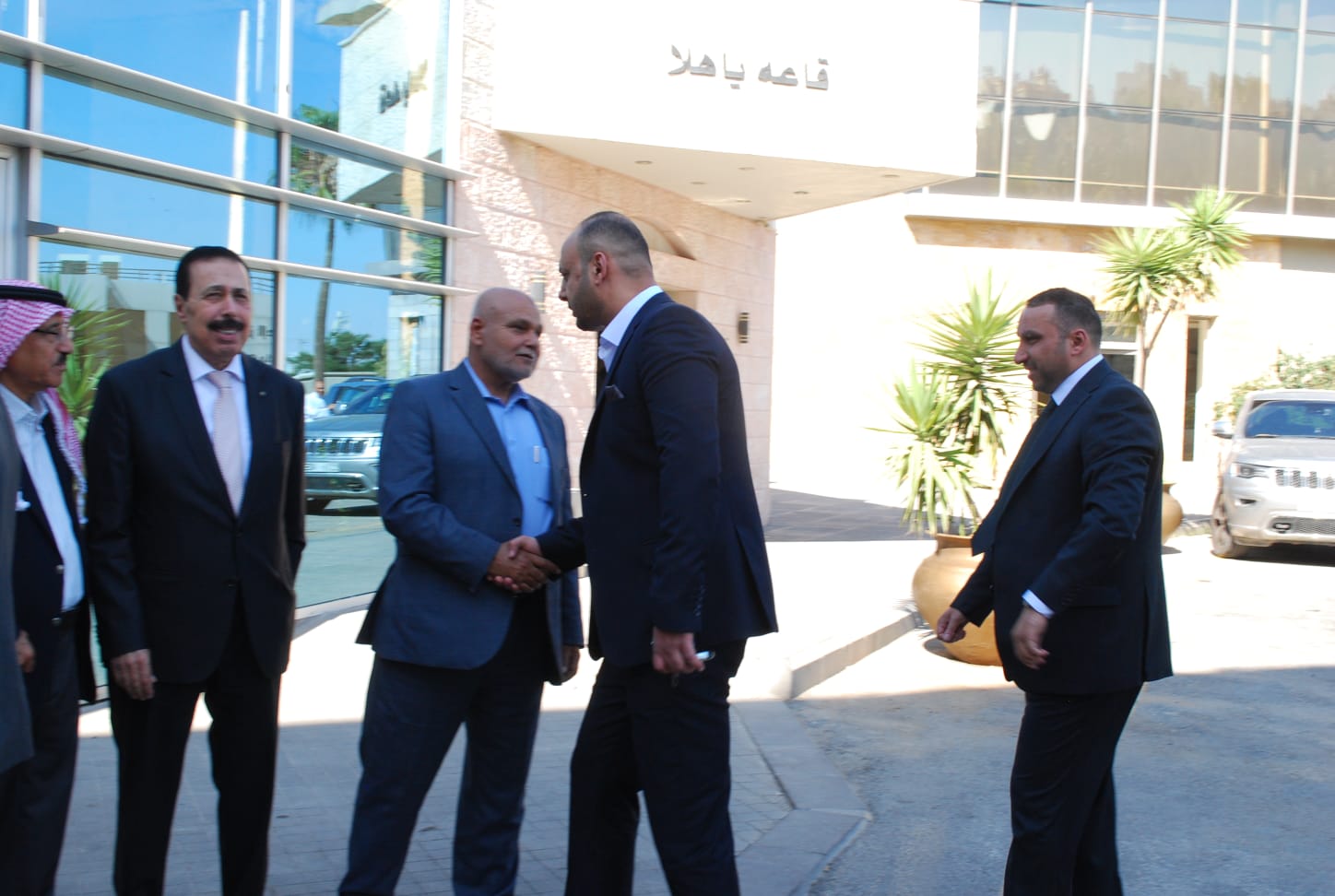 بالصور.. ال البكار وال هاها نسايب الخصاونة طلب والعيسوي لبى
