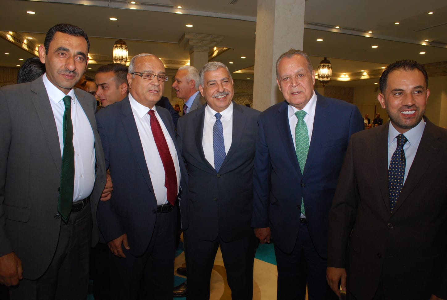بالصور.. ال البكار وال هاها نسايب الخصاونة طلب والعيسوي لبى