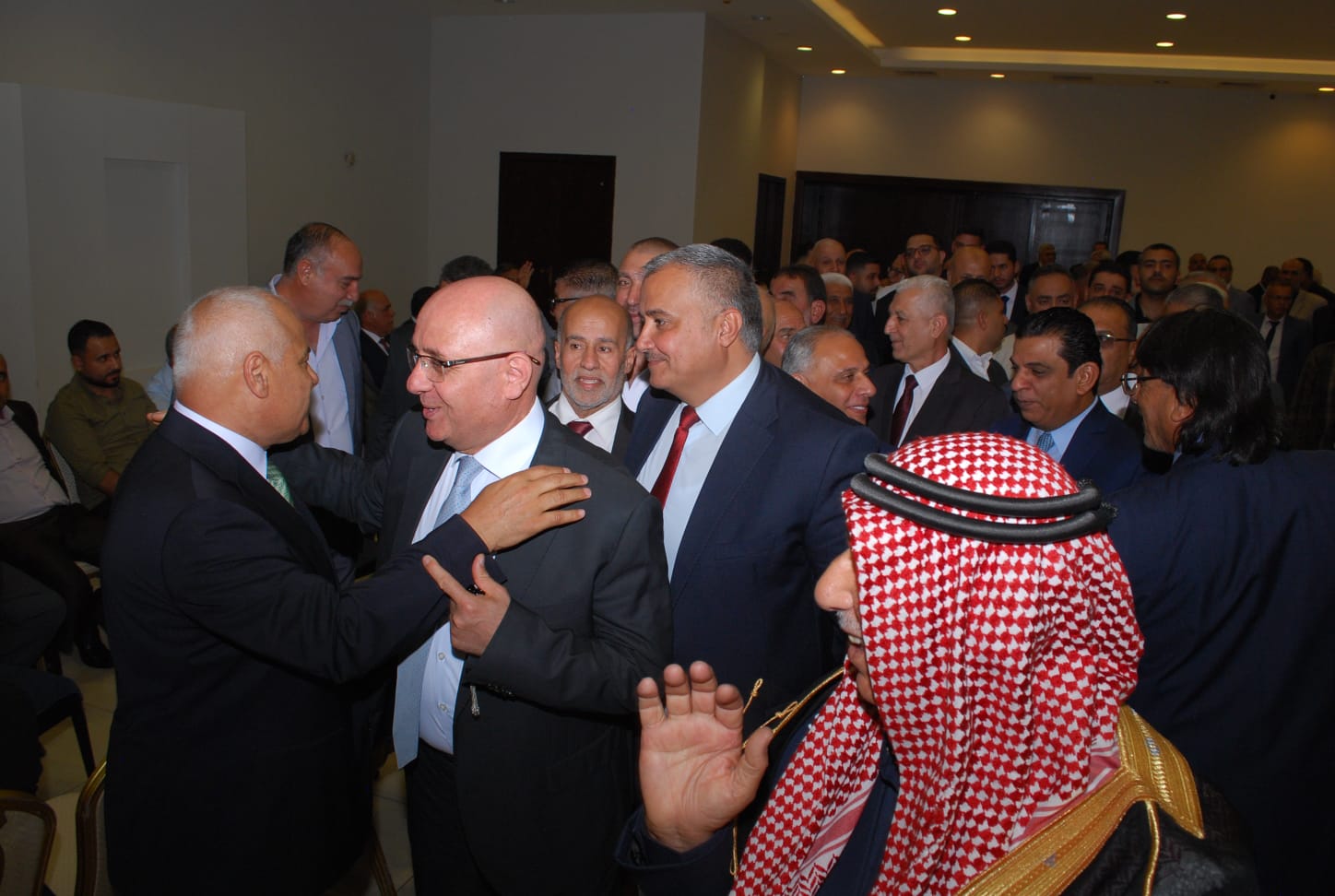 بالصور.. ال البكار وال هاها نسايب الخصاونة طلب والعيسوي لبى