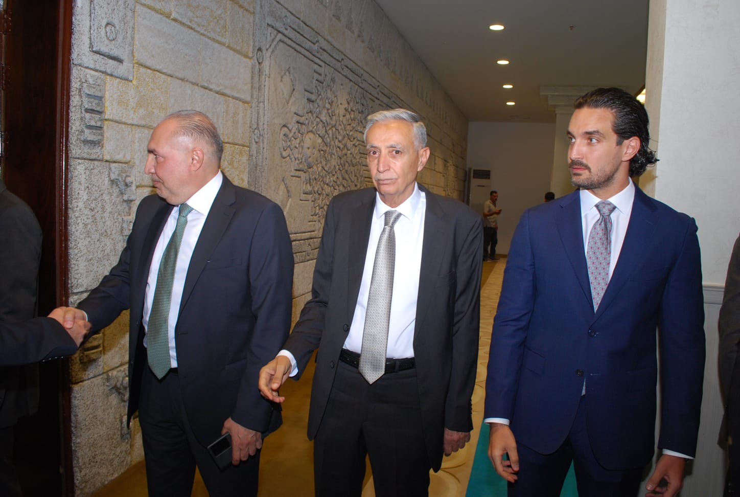 بالصور.. ال البكار وال هاها نسايب الخصاونة طلب والعيسوي لبى