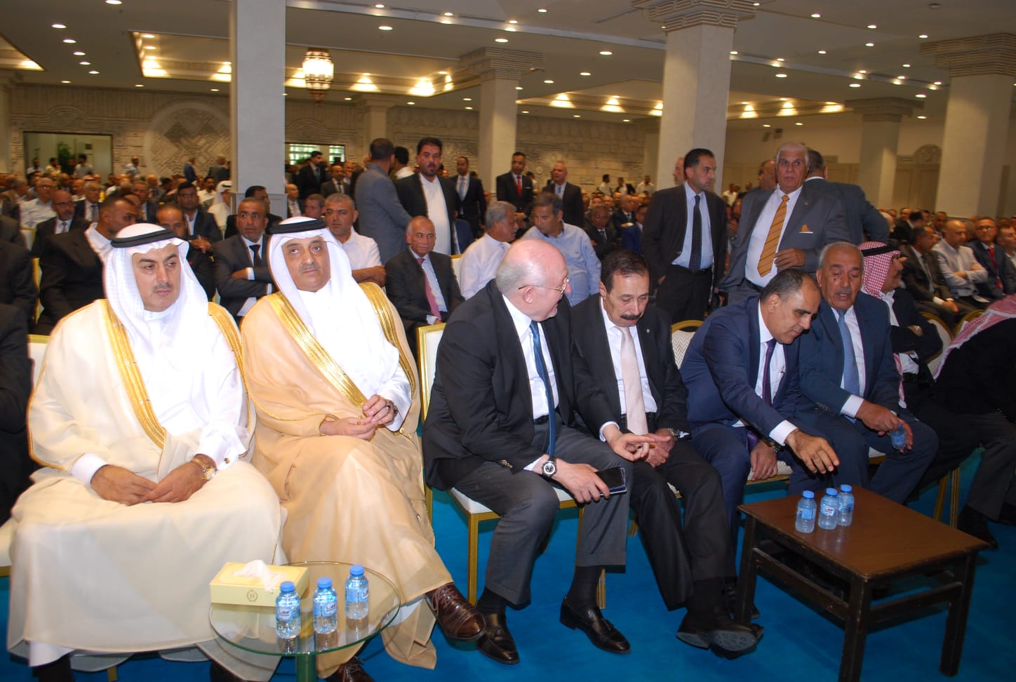 بالصور.. ال البكار وال هاها نسايب الخصاونة طلب والعيسوي لبى